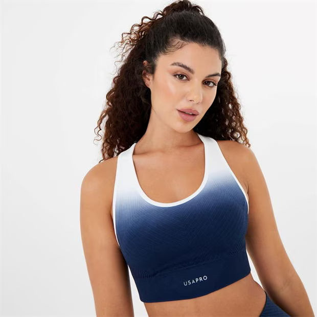 Eamless Crop Sports Bra – Comfort That Moves With You